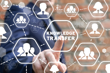 历史上与诸葛亮齐名的是谁